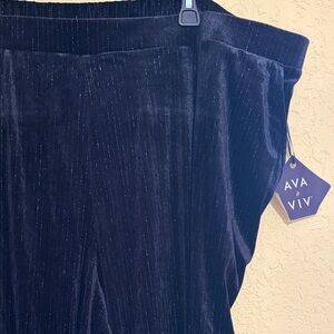 Ava & Viv Black Shimmer Velvet Pants